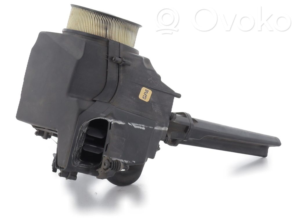 Ford Focus Air filter box 