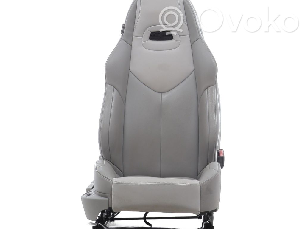 Etumatkustajan istuin   8846FL,R16730I
