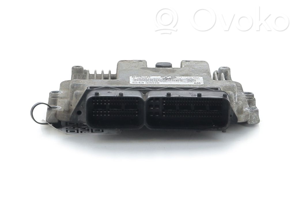 Opel Zafira B Engine control unit/module 