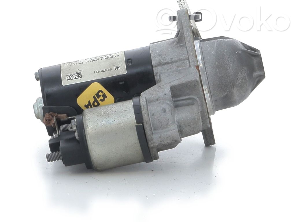 Opel Corsa D Starteris 