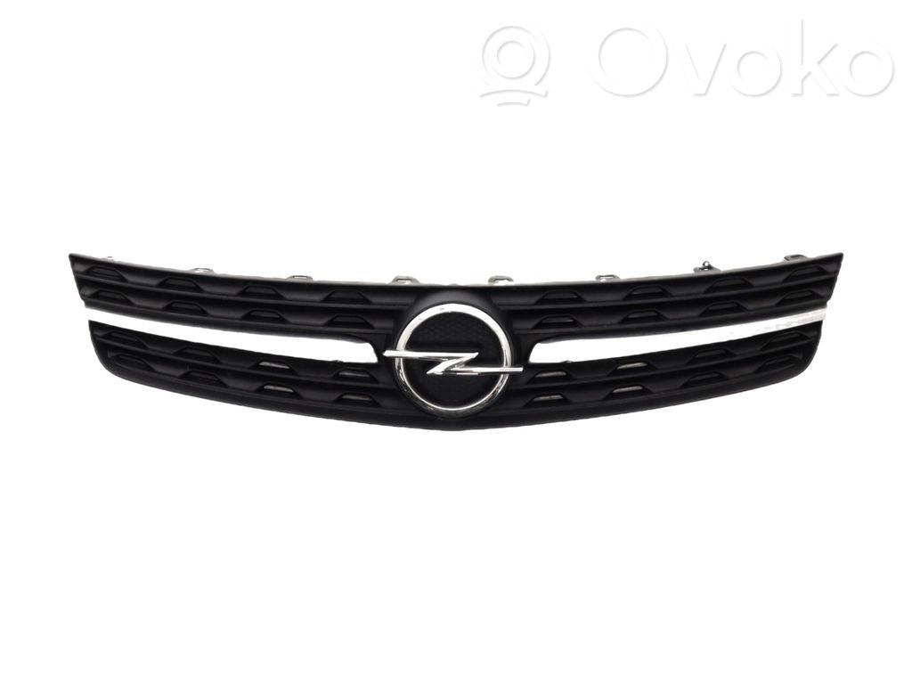 Opel Vivaro Front bumper upper radiator grill 