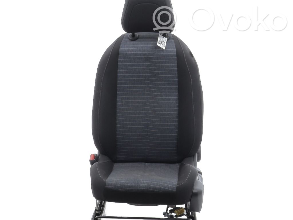 Peugeot 208 II Kuljettajan istuin 