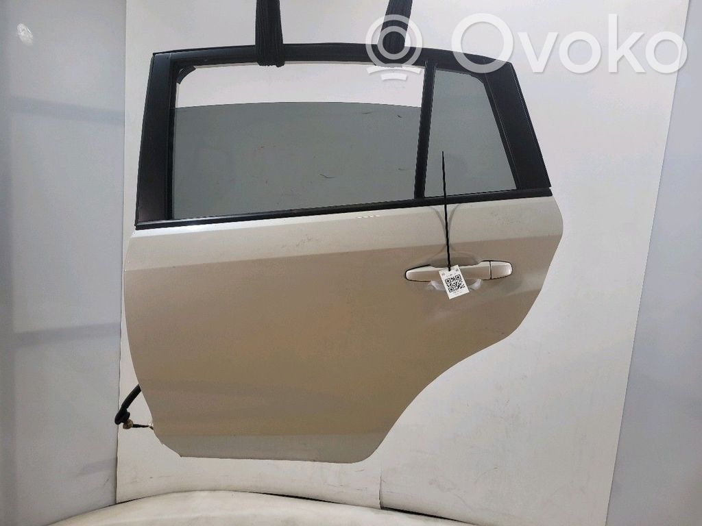 Drzwi tylne   60409FJ0109P,L12918Y
