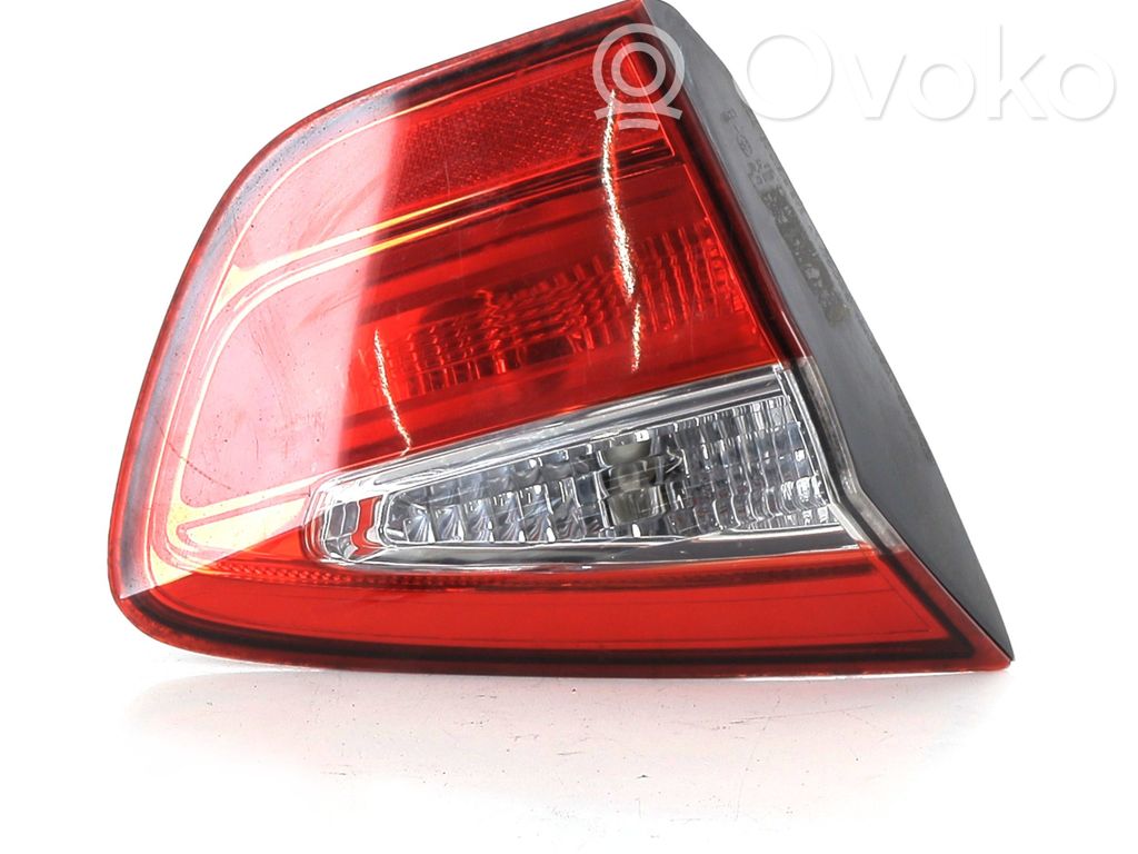 Lampy tylnej klapy bagażnika   924301W200,Q17414X