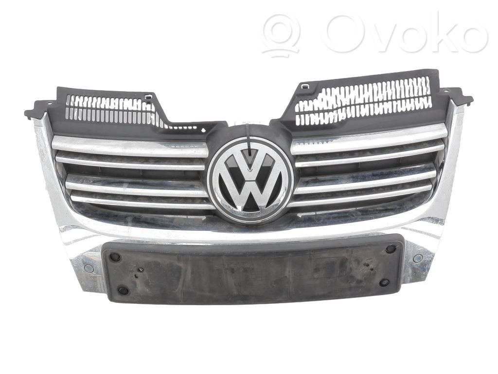 Volkswagen Golf V Etupuskurin ylempi jäähdytinsäleikkö 