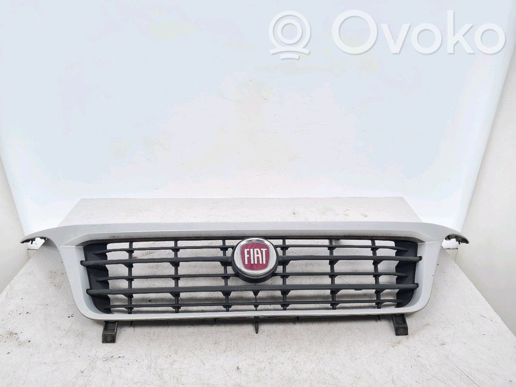 Fiat Ducato Front bumper upper radiator grill 