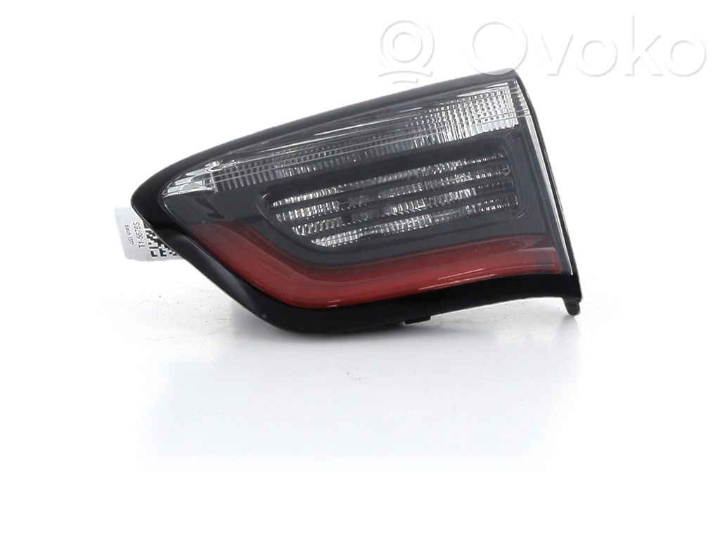 Lampy tylnej klapy bagażnika   K68517556AA,T15676S