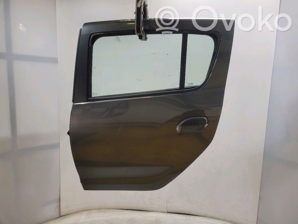 Puerta trasera   821017625R,Z14204J