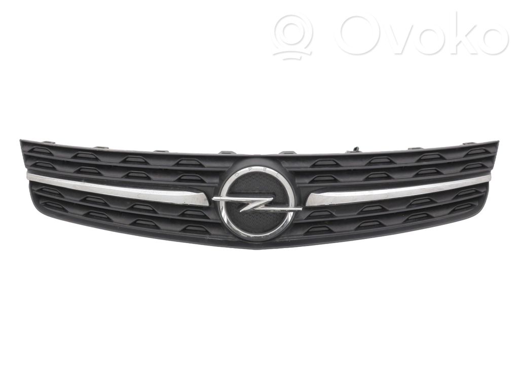 Opel Vivaro Front bumper upper radiator grill 