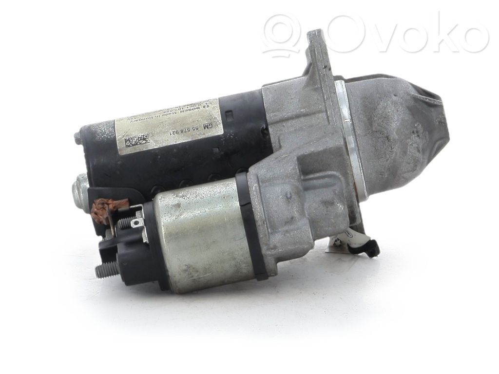 Opel Corsa D Starteris 