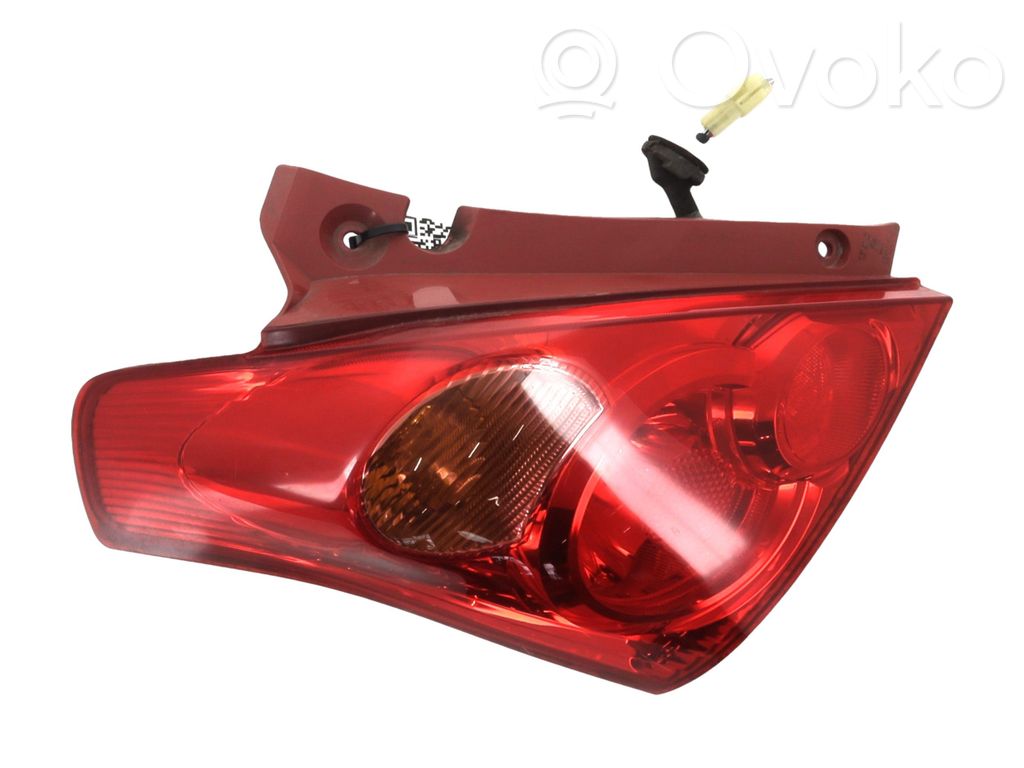 Suzuki Swift I Luci posteriori 