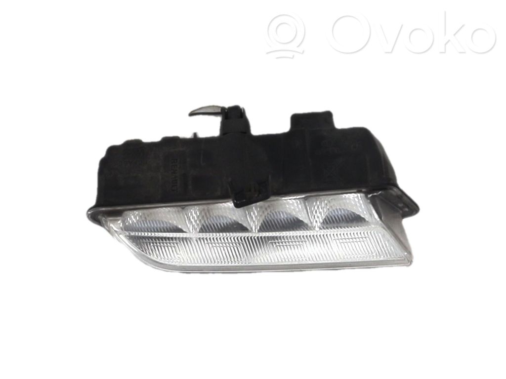 Renault Clio IV Proiector lumini zi LED 