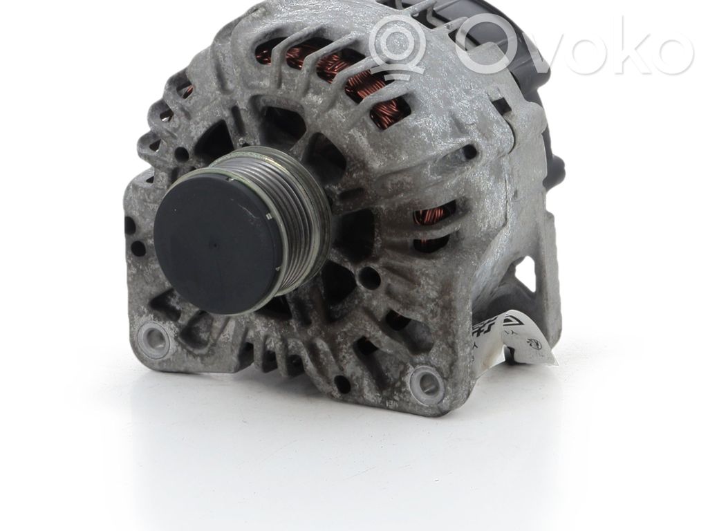 Renault Trafic I Generator/alternator 