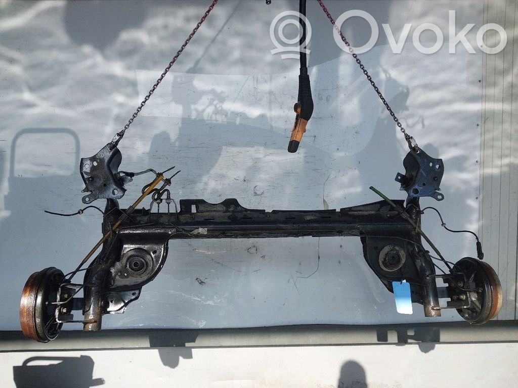 Renault Clio IV Poutre d'essieu arrière 