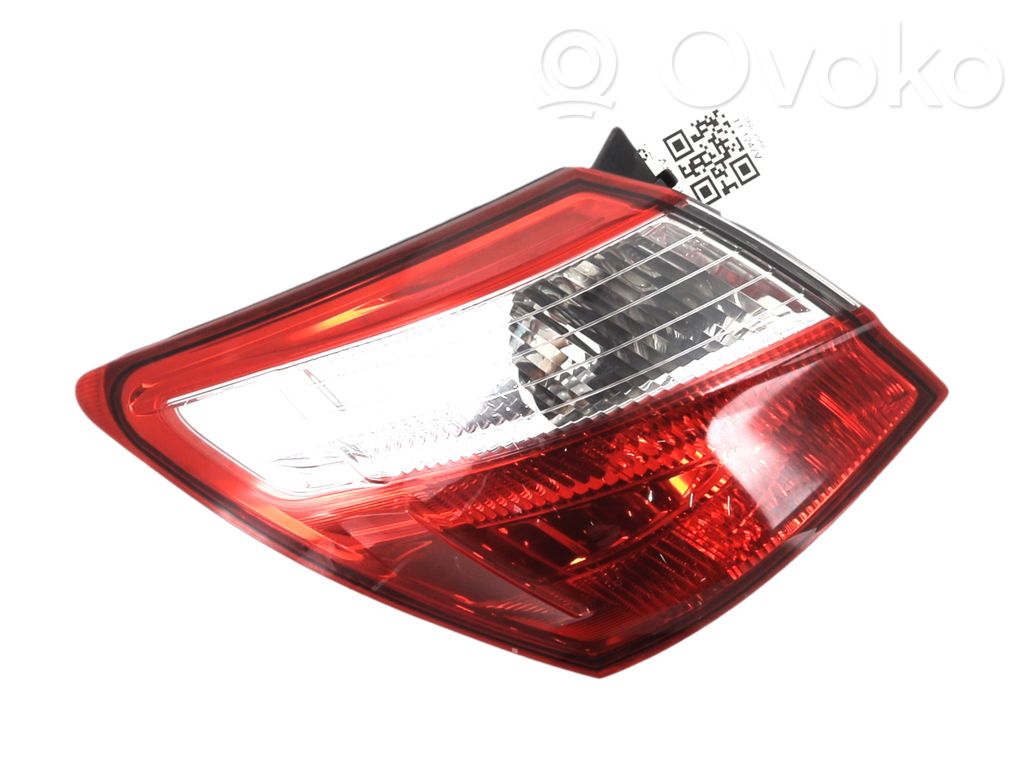Nissan Qashqai Lampă spate în caroserie