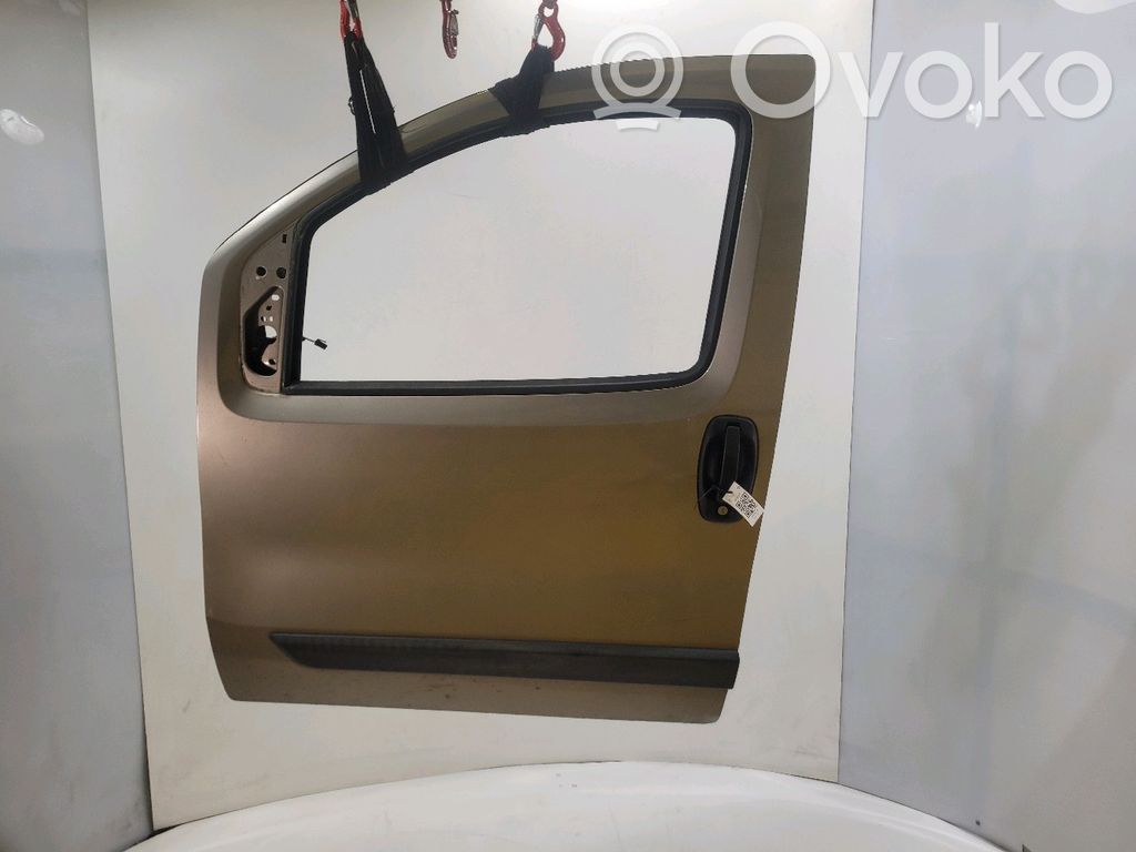 Citroen Nemo Передняя дверь