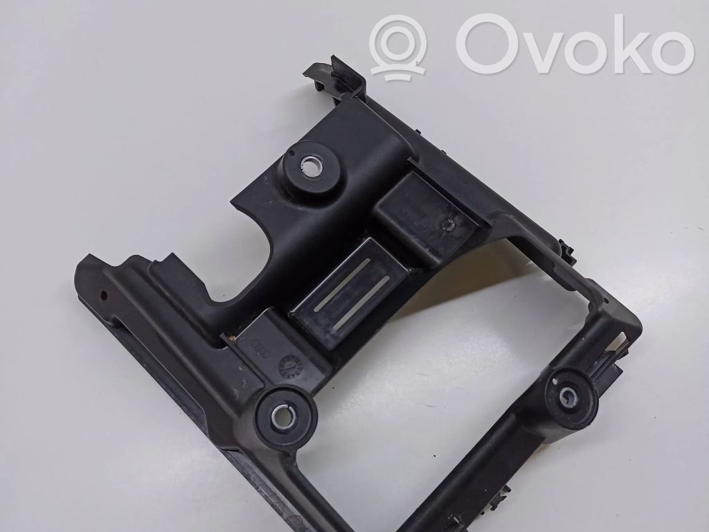 Audi Q7 4M Engine control unit holder 