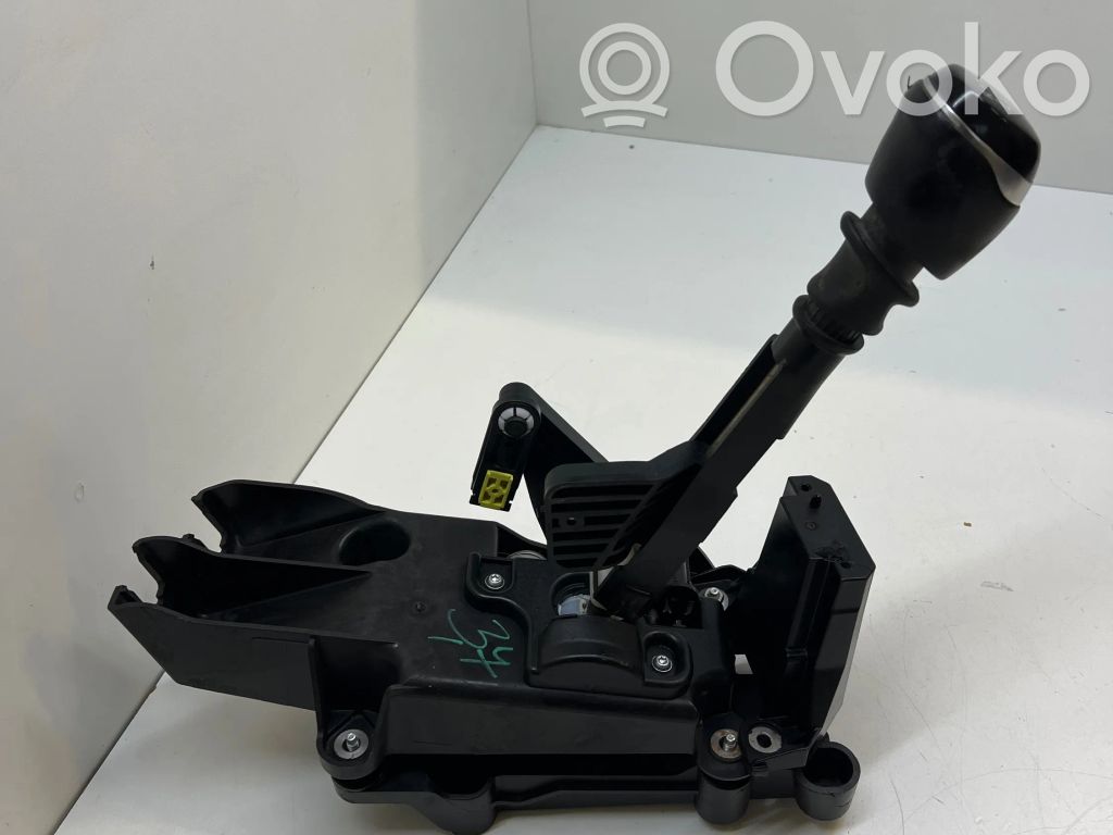 Renault Kadjar Gear shifter/selector 