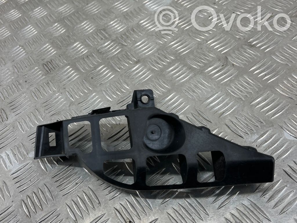 Seat Leon (5F) Uchwyt / Mocowanie zderzaka tylnego 