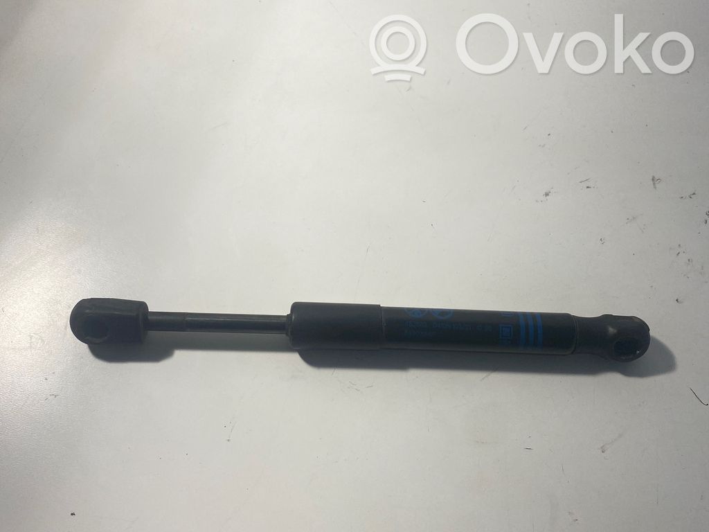 Chevrolet Corvette C8 Siłownik maski przedniej 