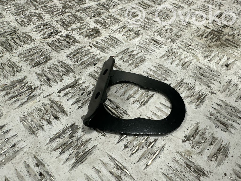 Audi Q8 Radiator mount bracket 