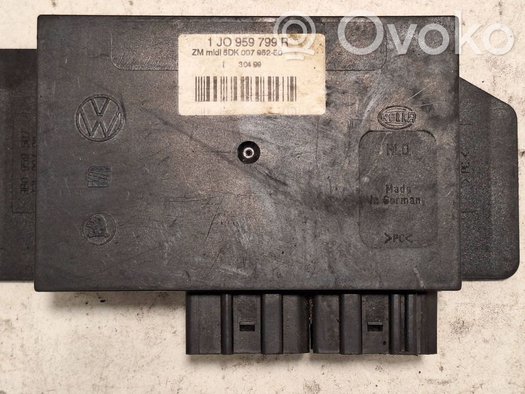 Volkswagen PASSAT B5.5 Comfort/convenience module 