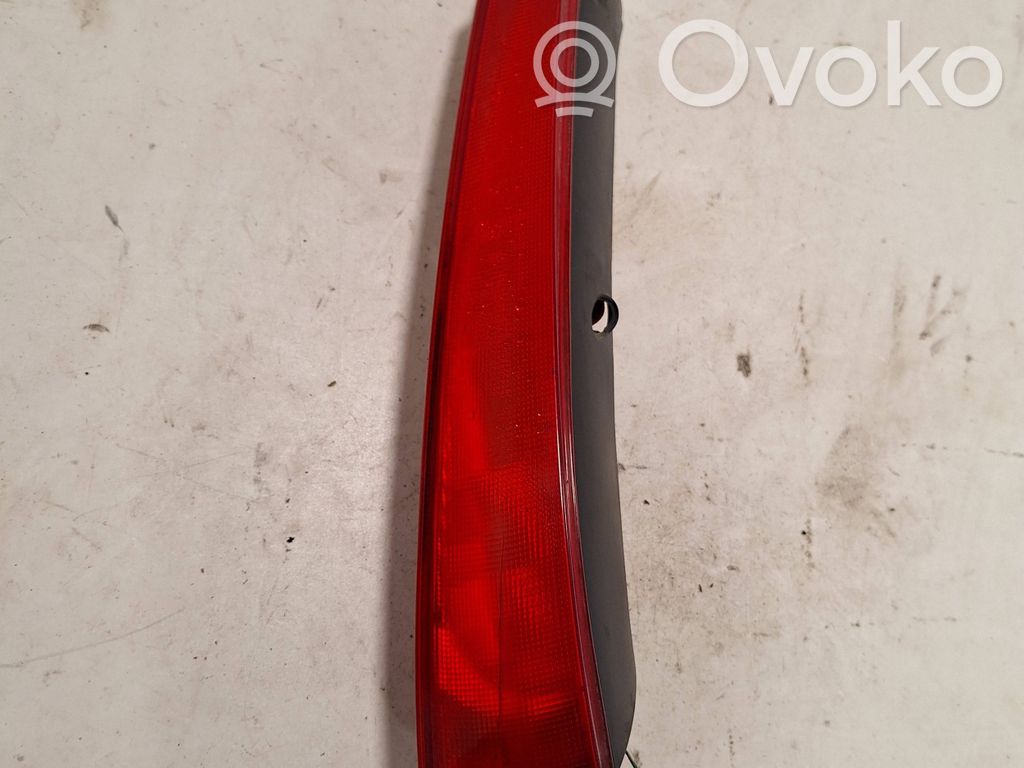 Rear/tail lights   E20072