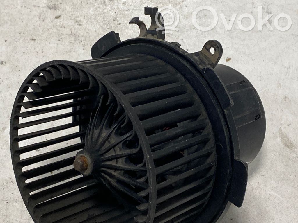 Opel Movano A Lämmittimen puhallin 