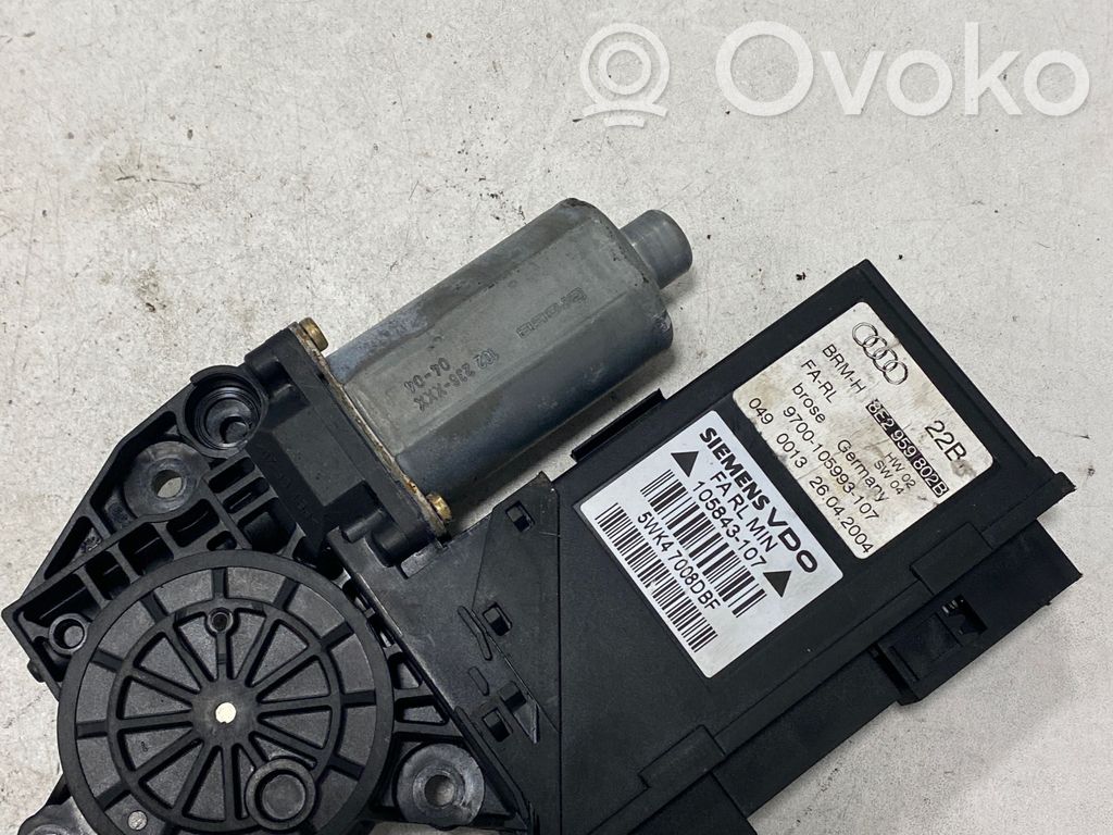 Audi A4 S4 B7 8E 8H Silnik regulatora szyby drzwi przednich 