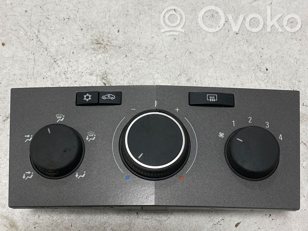 Opel Astra H Climate control unit 
