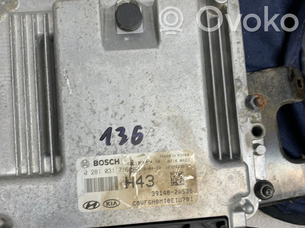 Hyundai i40 Engine control unit/module 