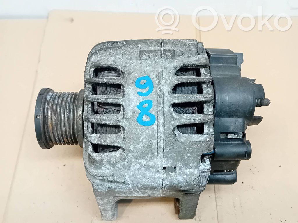 Renault Clio IV Ģenerators 