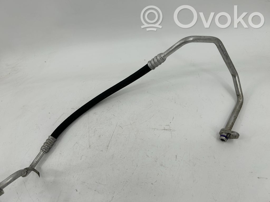 Audi Q3 F3 Ilmastointilaitteen putki (A/C) 
