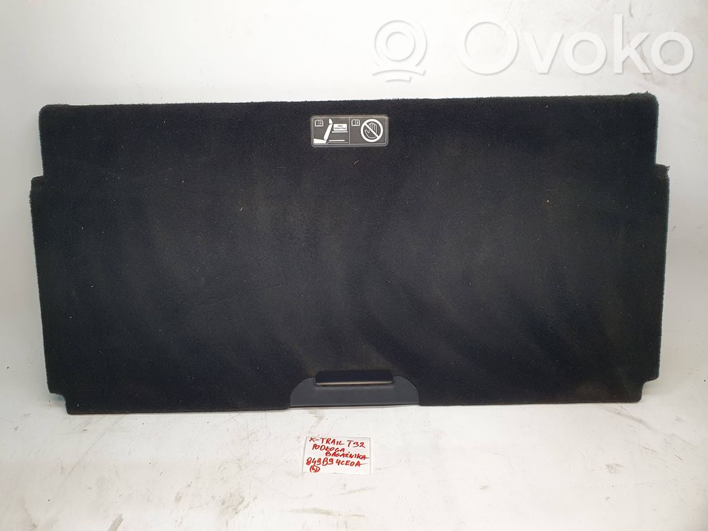 Nissan X-Trail T32 Mochetă portbagaj 