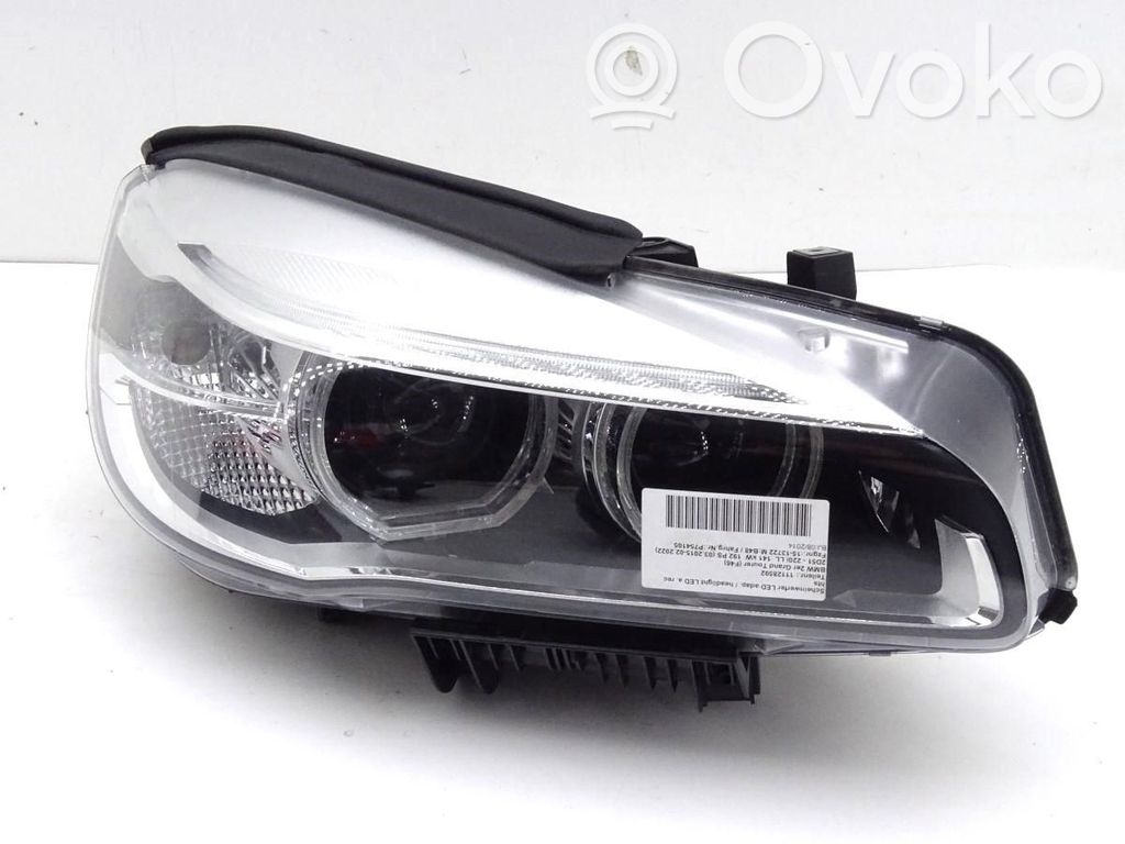 BMW 2 F46 Scheinwerfer 