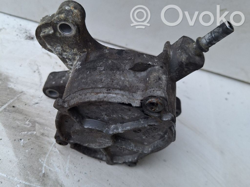 Vacuum pump