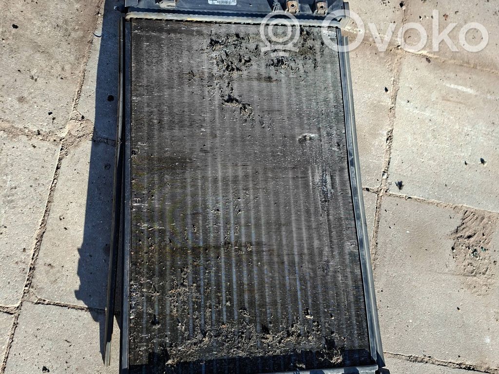 Audi A4 S4 B5 8D Radiatore di raffreddamento 