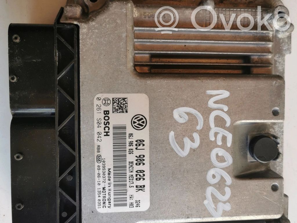 Volkswagen PASSAT B6 Engine control unit/module ECU 