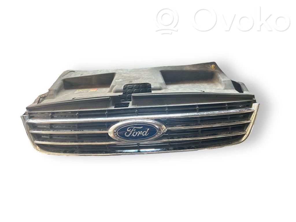 Ford Mondeo MK IV Grotelės viršutinės 