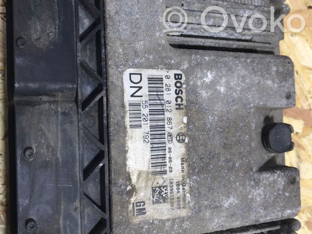 Opel Astra H Engine control unit/module 