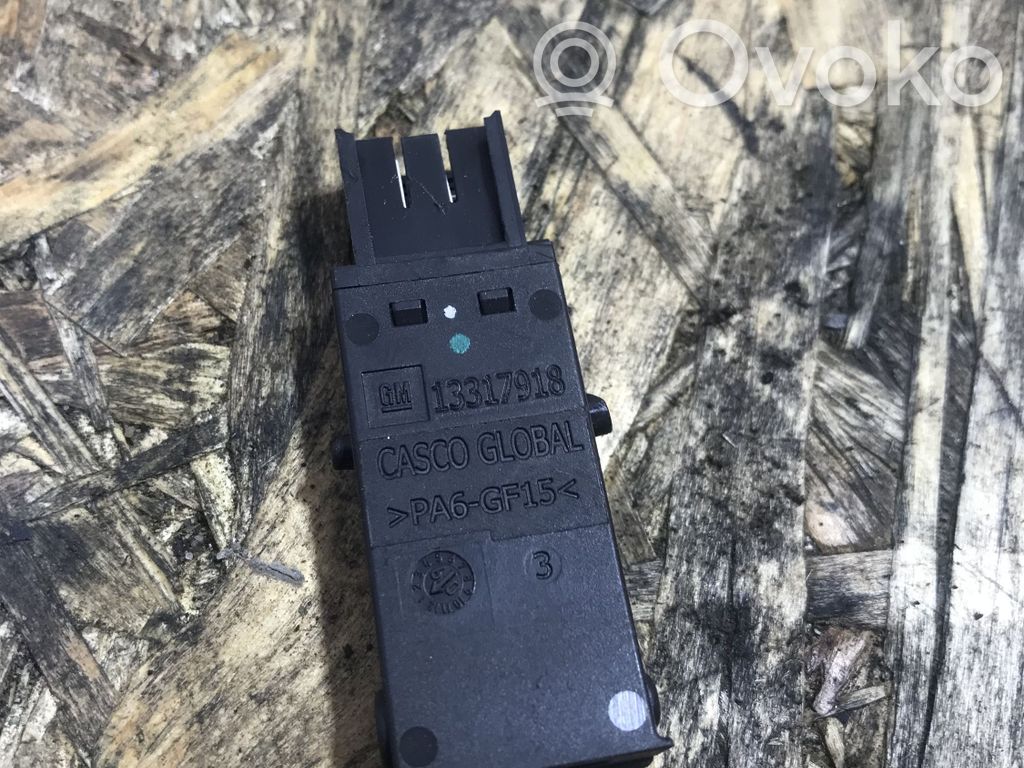 Opel Insignia A USB socket connector 