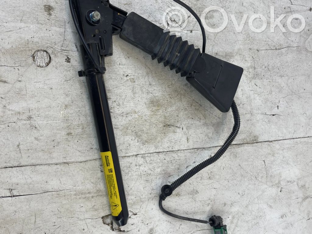 Opel Combo C Hebilla del cinturón delantero 
