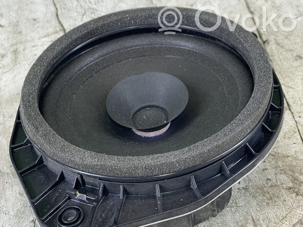 Opel Insignia A Difuzor ușă spate 