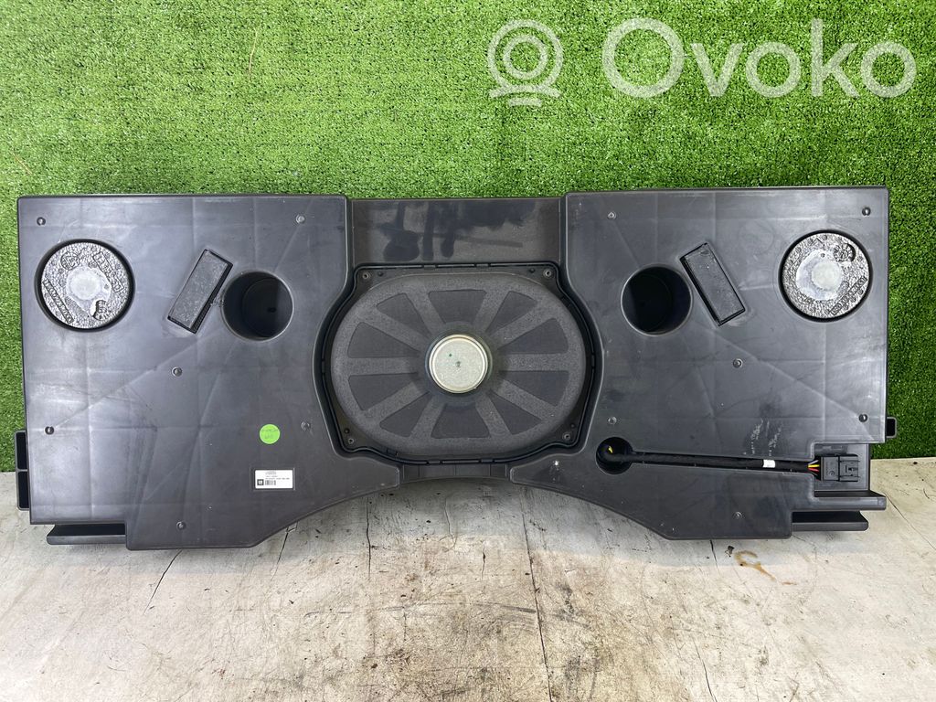Subwoofer   13240963