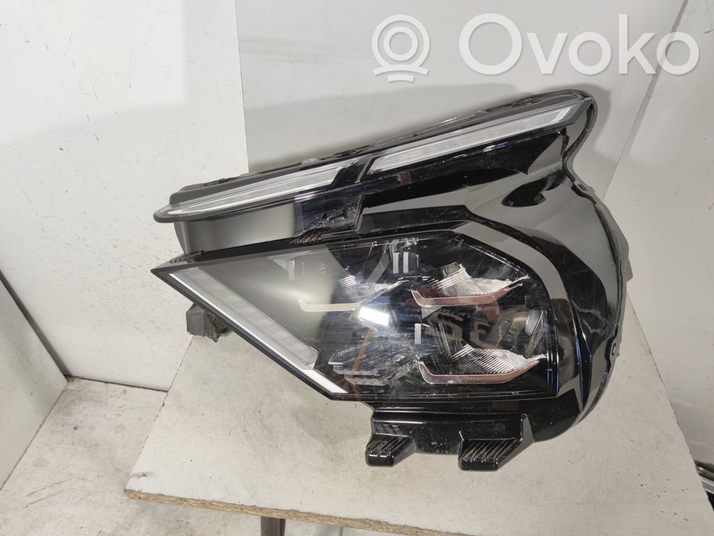 Citroen C4 III e-C4 Headlight/headlamp 