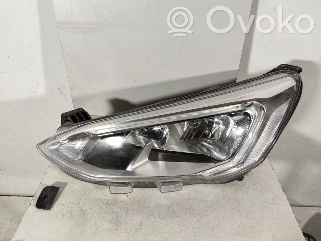 Ford Focus Headlight/headlamp 