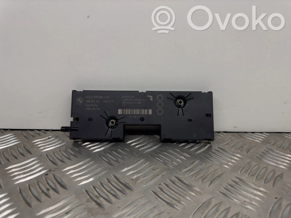BMW 3 E90 E91 Antenos stiprintuvas 