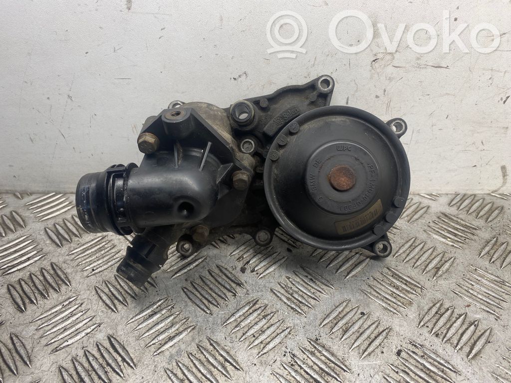 BMW 3 F30 F35 F31 Vandens pompa 