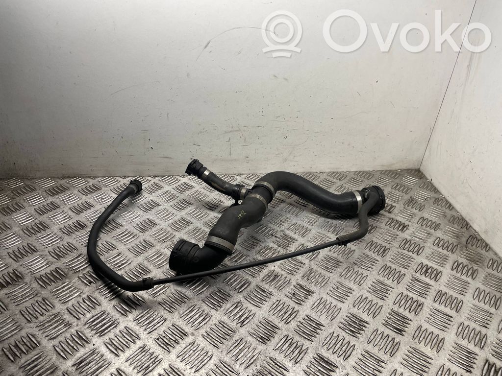 BMW 3 E92 E93 Caurulīte (-es) / šļūtene (-es) 