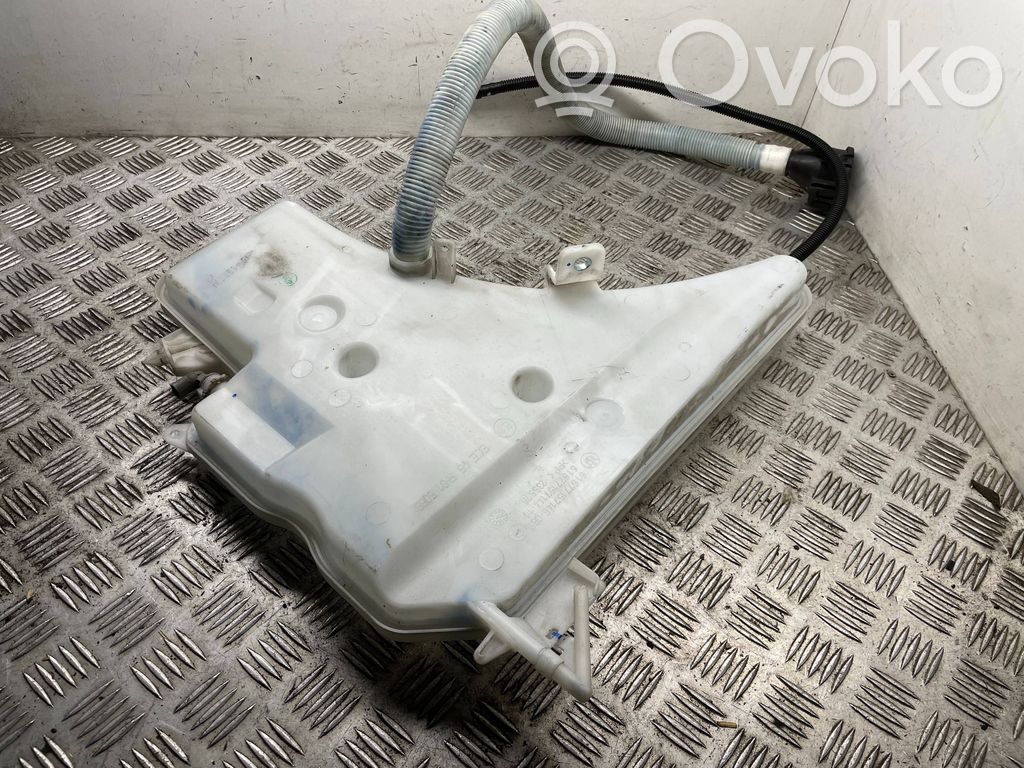 BMW 3 E92 E93 Logu šķidruma tvertne 